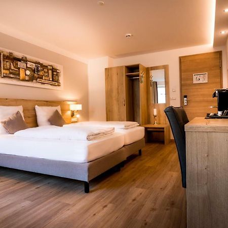 Hotel Am Kumpfmuehler Kastell Regensburg Kültér fotó