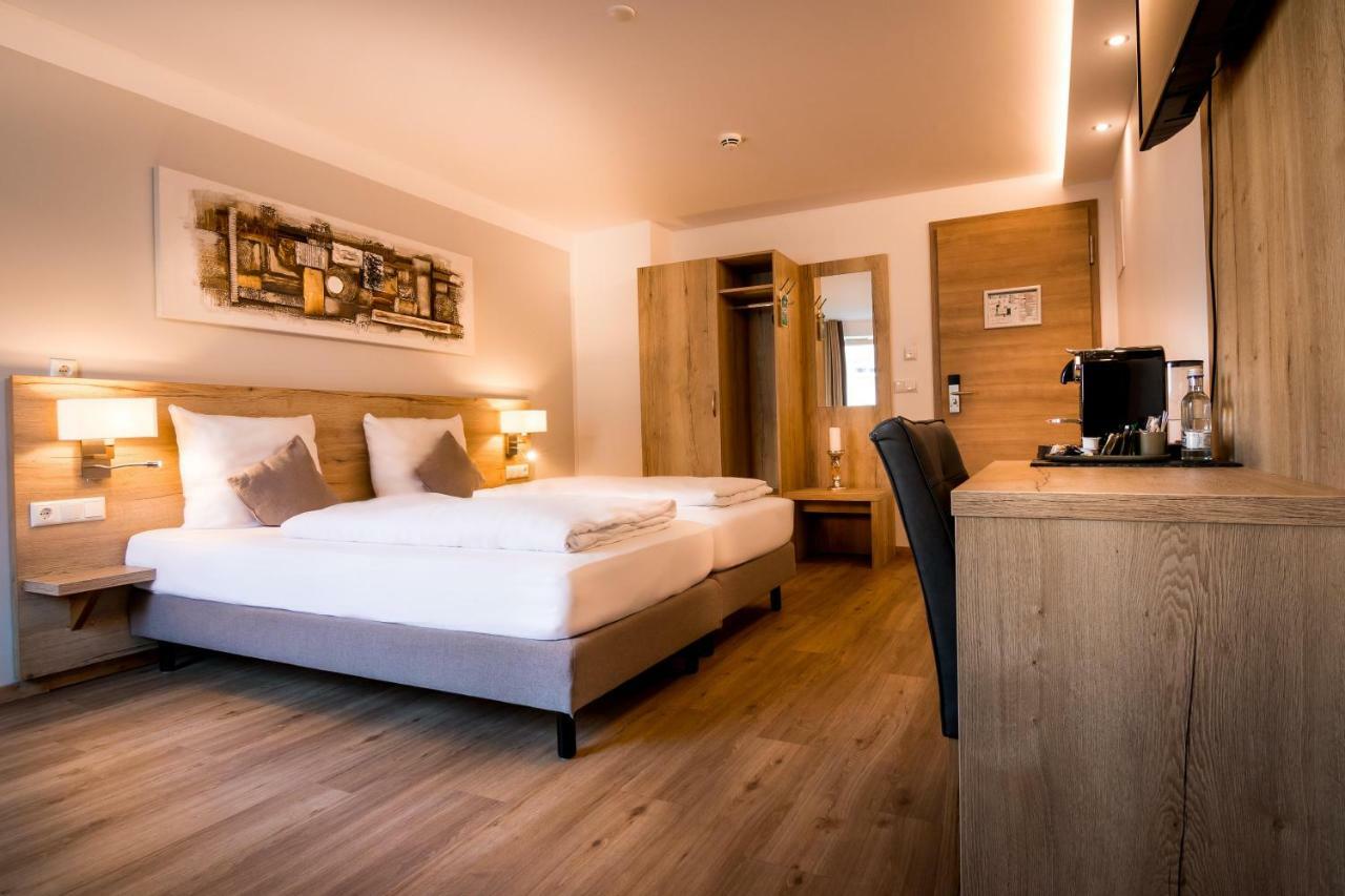 Hotel Am Kumpfmuehler Kastell Regensburg Kültér fotó